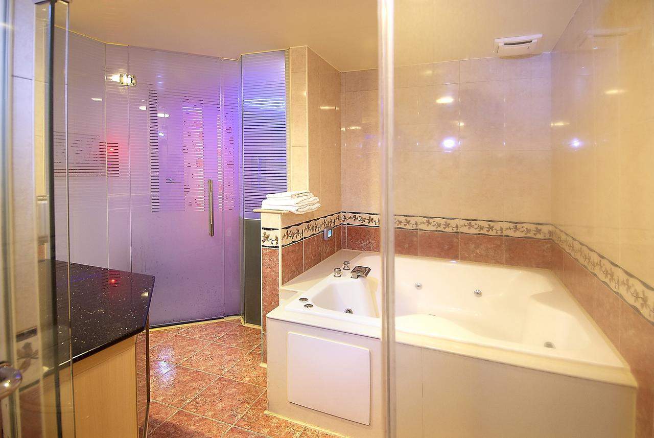 Zhi Baishan Motel Zhunan Eksteriør bilde